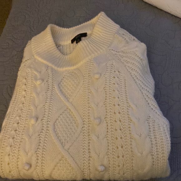 Jcrew Cream Cable Sweater. Size XL - Picture 1 of 3
